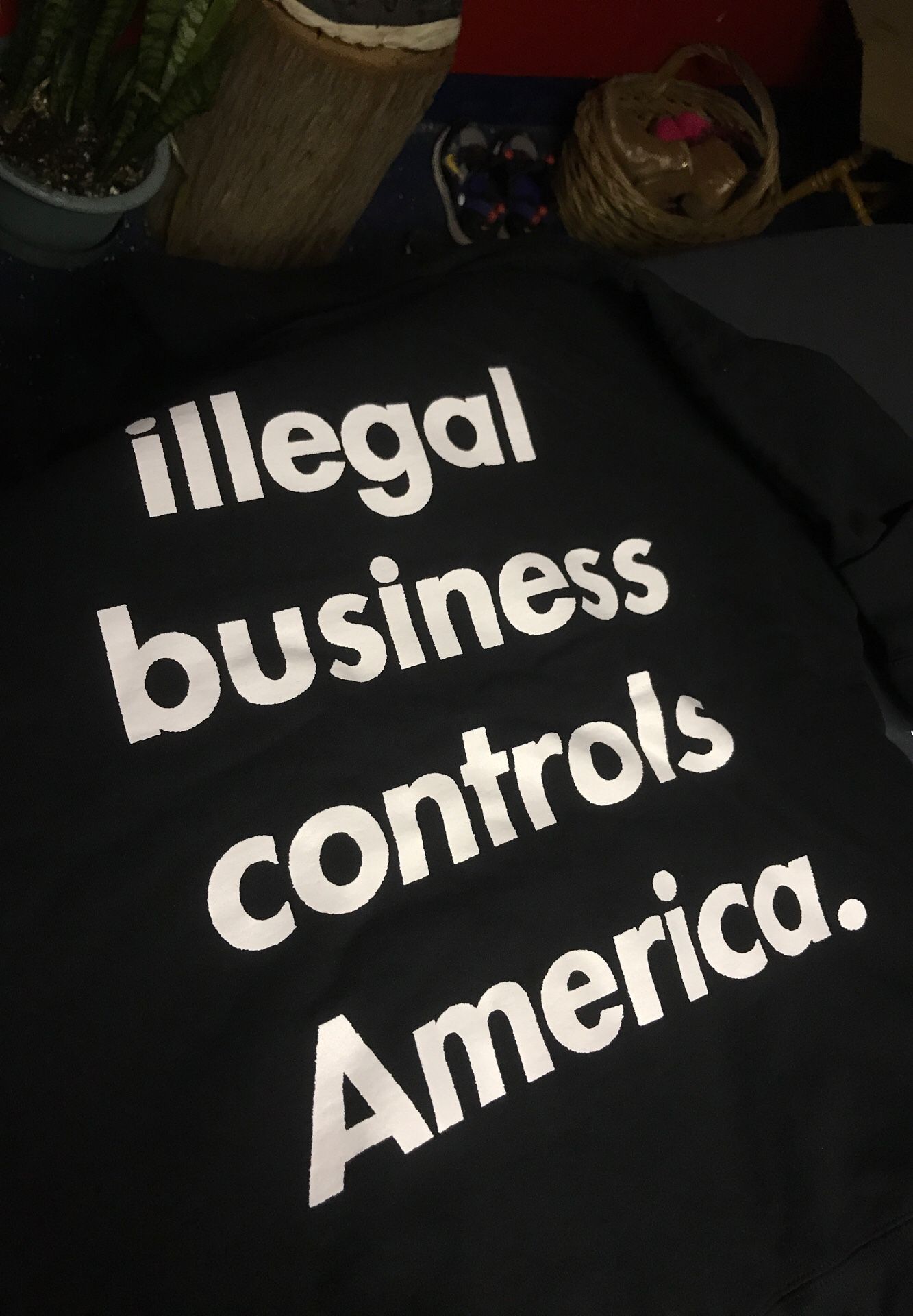 Supreme SS18 Illegal Business Hoodie Black sz XL