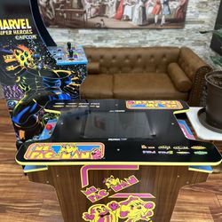 Ms Pacman anniversary arcade cocktail table 2 player - 8 Games 