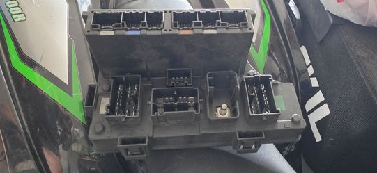 Totally Integrated Power Module (TIPM) / Fuse Relay Box.