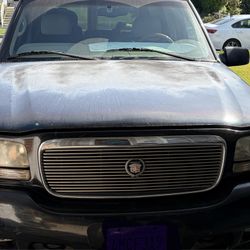 2000 Cadillac Escalade