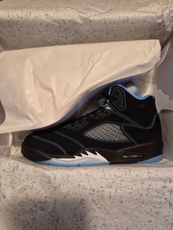 Jordan 5 Black University Blue