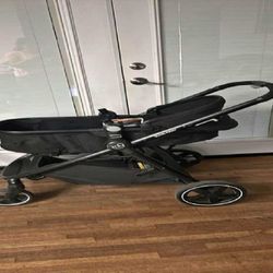 these choose Youth Stroller – Protected and Fashionable for Modern Caregivers