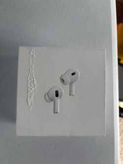 Apple AirPods Pro (2nd generation) with the MagSafe Charging Case (USB-C)
