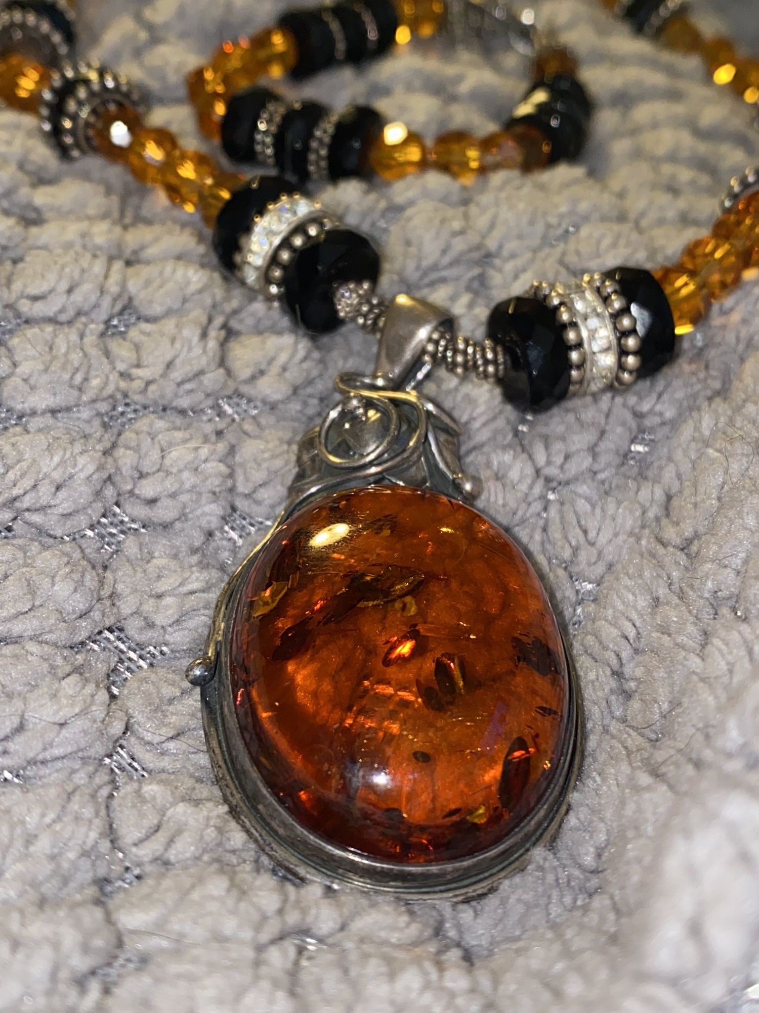 Necklace Amber