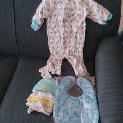 11 pieces for $ 10  is new O-6m/and 3-6m Firm