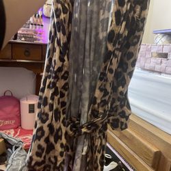 cheetah robe used