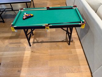 Mini Pool Table
