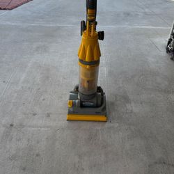 Dyson DC07 All Floors Upright Vacuum Yellow Root Cyclone Vacuum All Floors