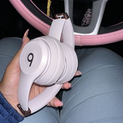 Beats Solo (Blush Pink)