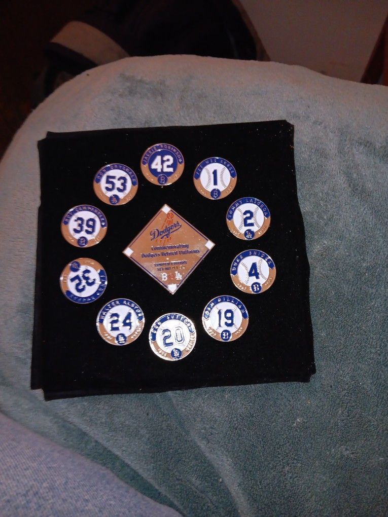 La Dodgers Pins