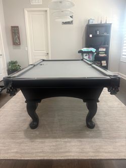 8ft Olhausen Pool Table – Free Delivery, Full Setup & New Felt Color of Your Choice