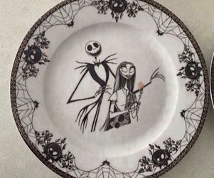 NEW JACK & SALLY DINNER PLATES (2)