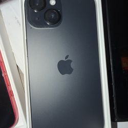 IPHONE 15 Black 128 Almost New 