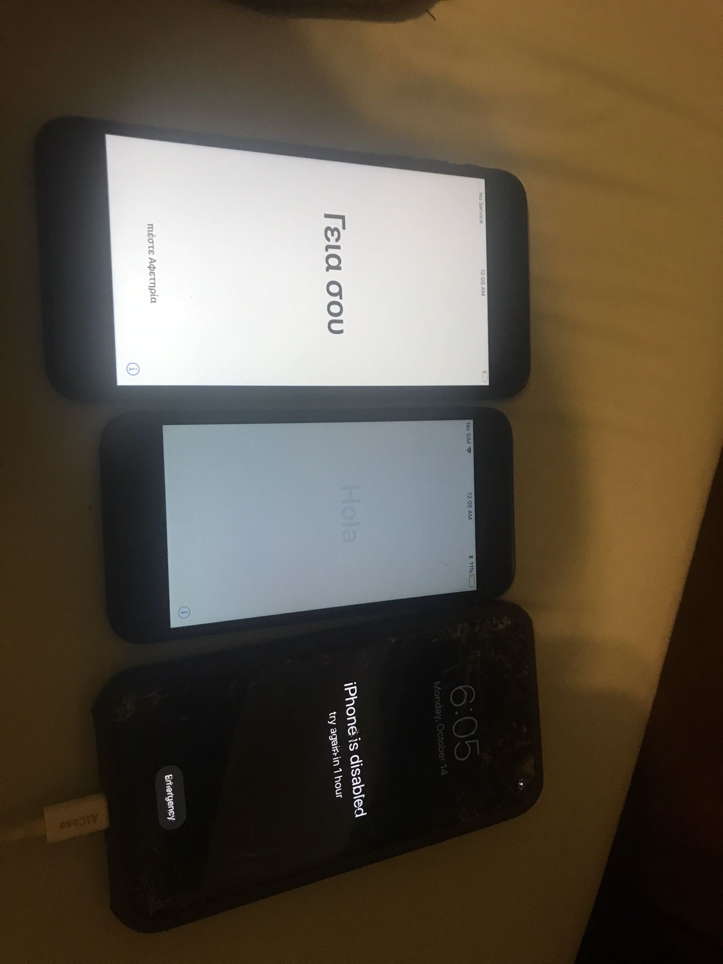 iPhones X and 8 plus and 7 icloud locked lot