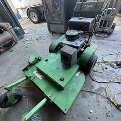 John Deere Lawnmower