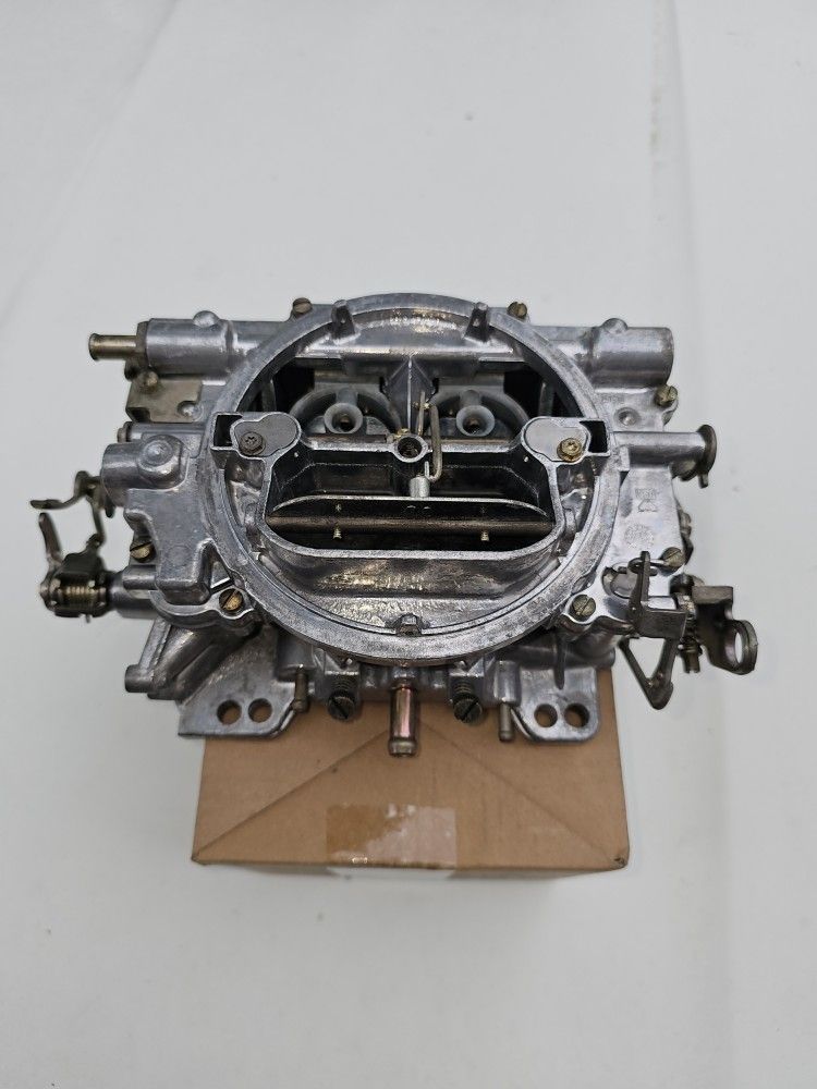 Edelbrock Carburetor