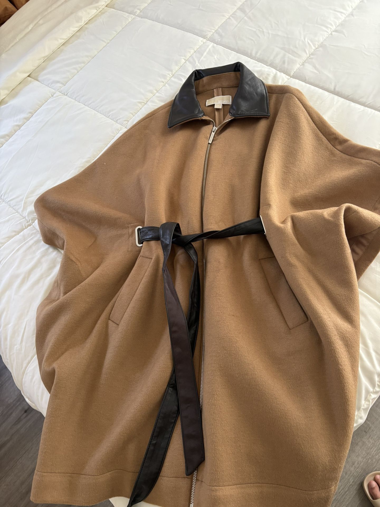Women's Elegant Lapel Collar Wool Blend Bow-Tie Poncho Cape Jacket with Belt