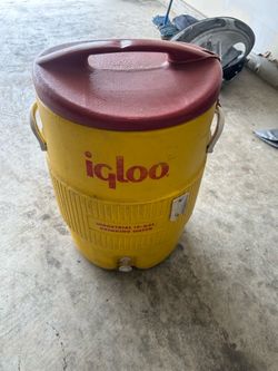 IGLOO 451 5-GALLON BEVERAGE COOLER