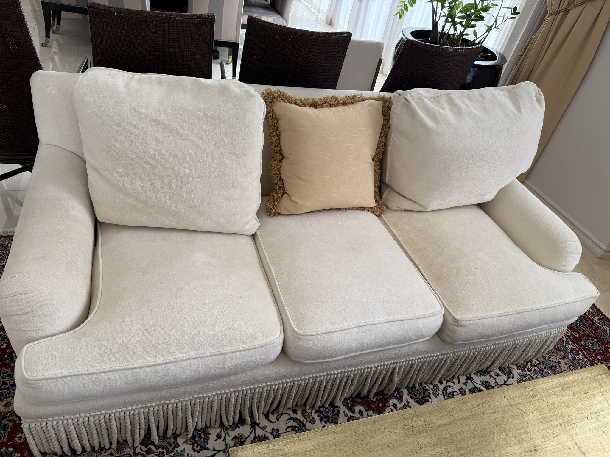 2 White Couches