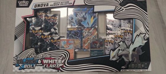 Unova Heavy Hitters Box