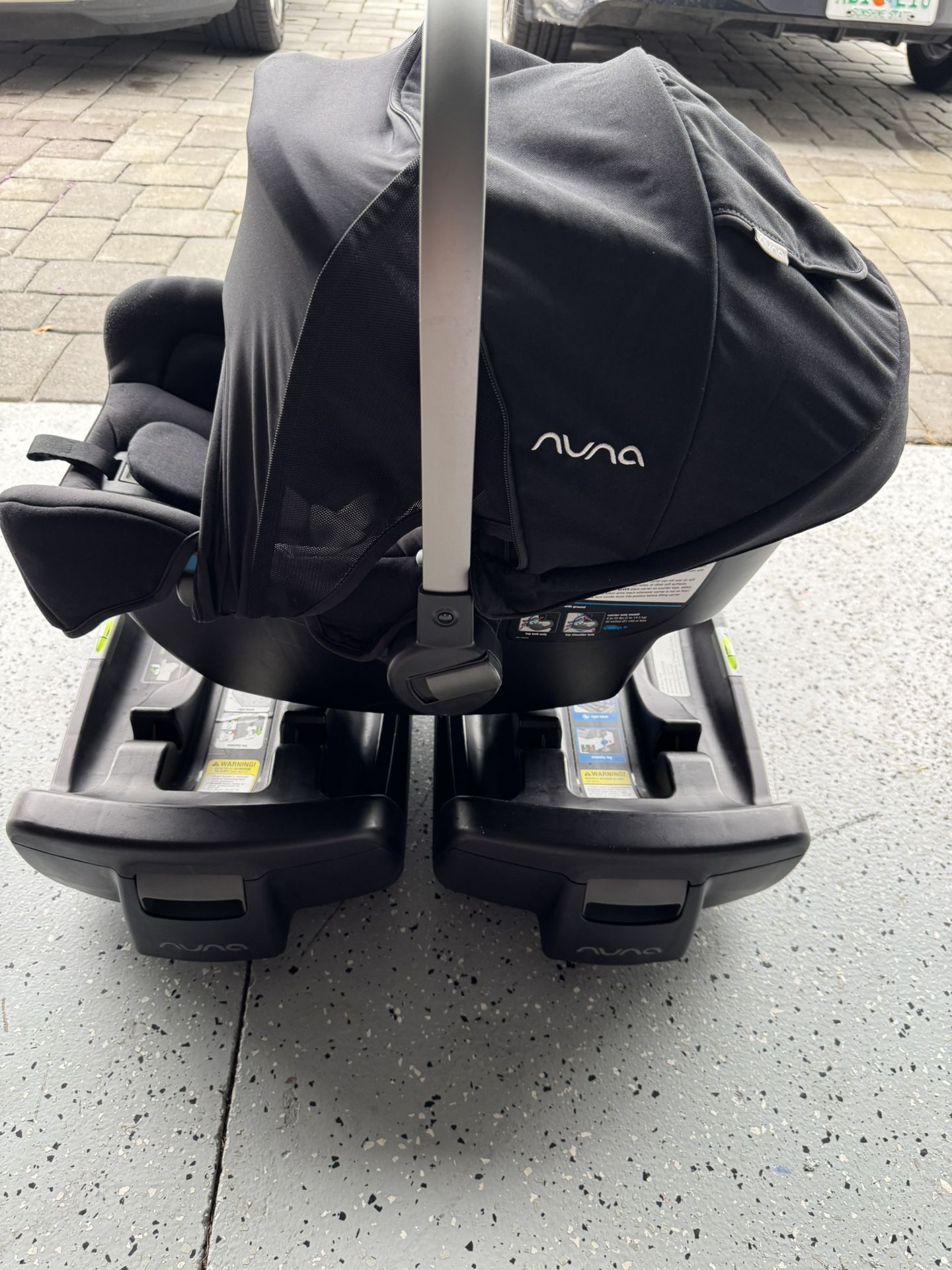 Nuna Pipa Car Seat & Base (x’s2)