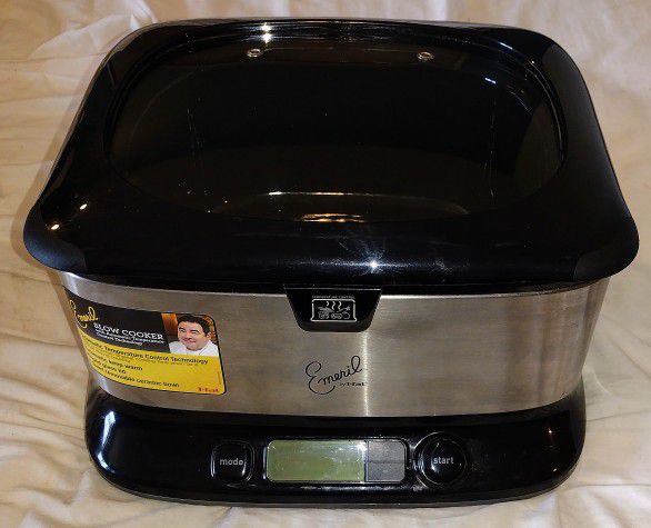 GE Digital 6-qt Slow Cooker (model 169200) for Sale in Lake Stevens, WA -  OfferUp