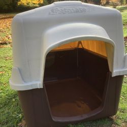 Large Dog Kennel by Petmate