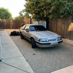1990 Ford Mustang