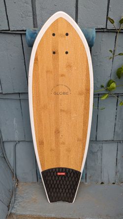 Globe Chromantic Cruiser Black / Pineapple Bamboo Like New