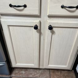 oil rubbed bronze cabinet handles and pulls