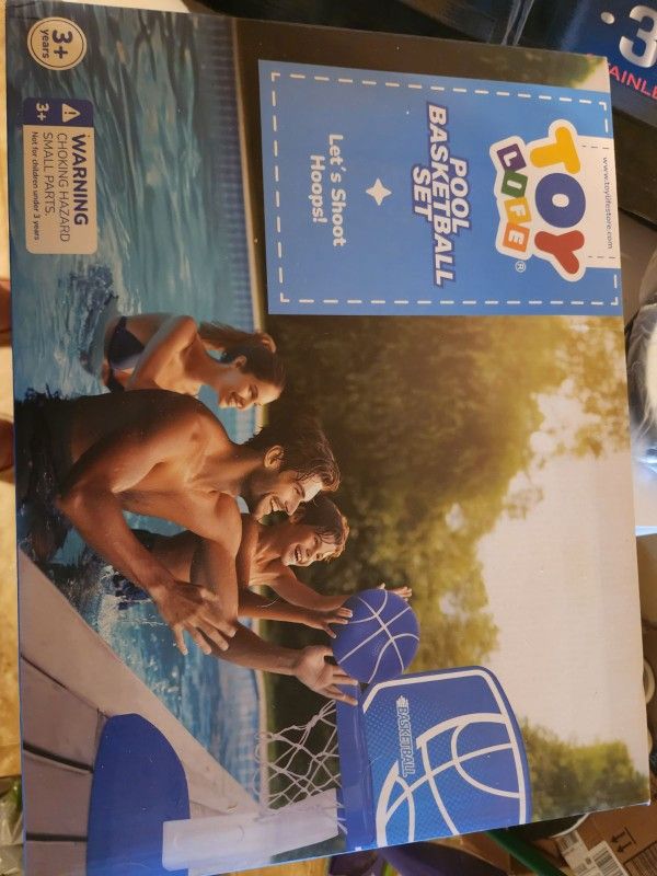 Poolside Basketball Hoop For Young Kids