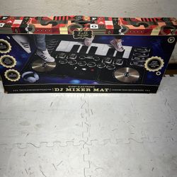 FAO Schwarz Giant Electronic Two Player DJ Mixer Mat Piano
