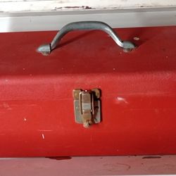 Vintage KENNEDY KK-19 TOOLBOX RED WITH ORIGINAL PAINT AND TRAY