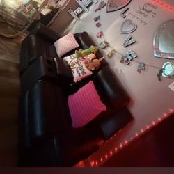 Leather Reclining Love Seat 