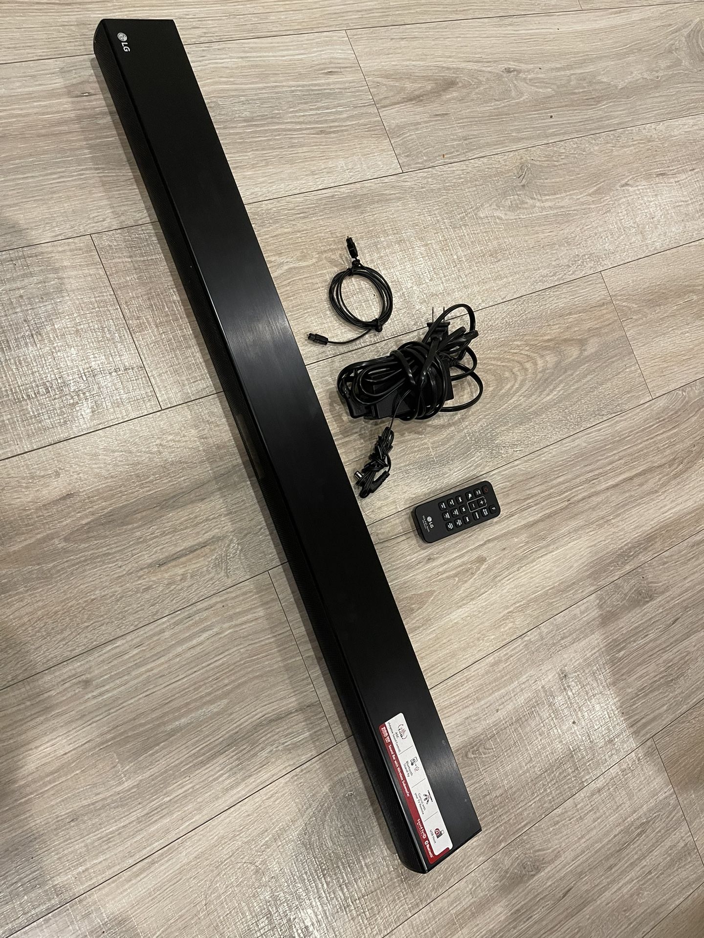 LG SK4D channel 300W Soundbar System