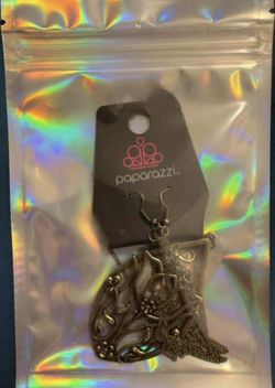 Paparazzi Necklace And Earrings Set