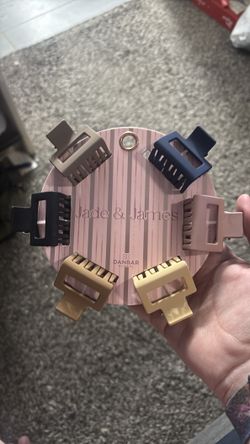 Cute hair clips.