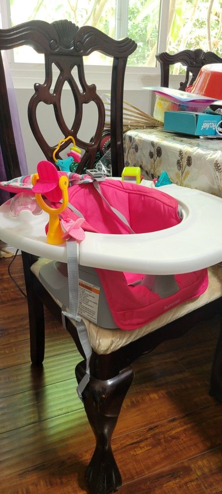 Grow-with-Me Discovery Seat and Booster, Baby Activity Seat, Booster Seat for Dining Table with Removable Tray Multi