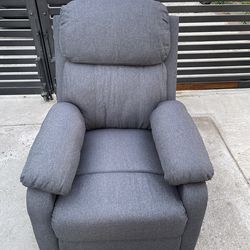 The Korser Manual  Recliner Chair