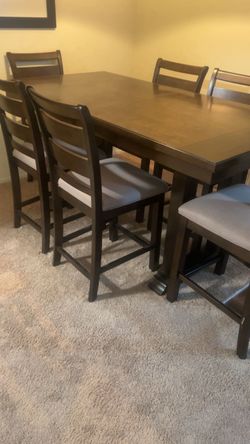 Dining room set
