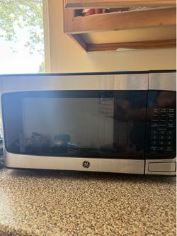 GE Microwave Oven