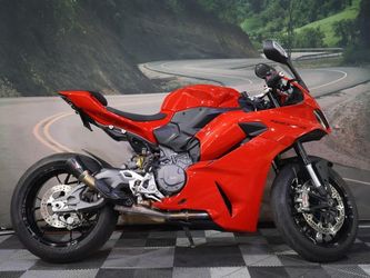2025 Ducati Panigale V2