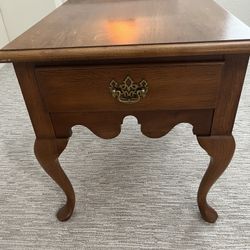Thomasville Solid Oak Drawers/side Table 