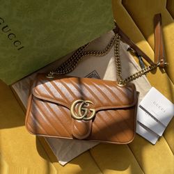 Gucci Gg Marmont Small Shoulder Bag 47  