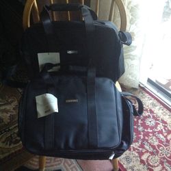 Brand new travel bags! A set! $25 for both!!