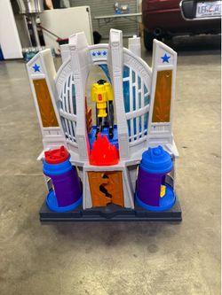 Fisher-Price Imaginext Hall Of Justice Playset