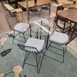 Glass Top Pub Table w/4 Stools