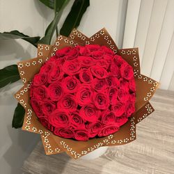 50 Red Rose Ramo