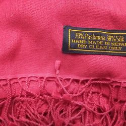 70% Pashmina 30% Silk Shawls