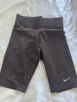 Brown Nike legging shorts